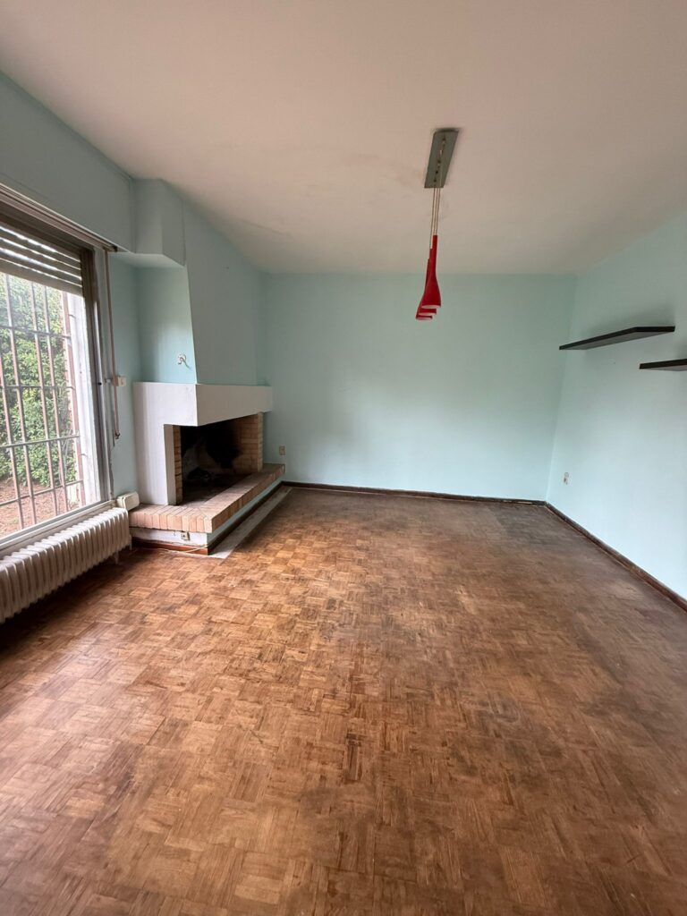 WhatsApp Image 2025-11-07 at 10.45.00 (4)