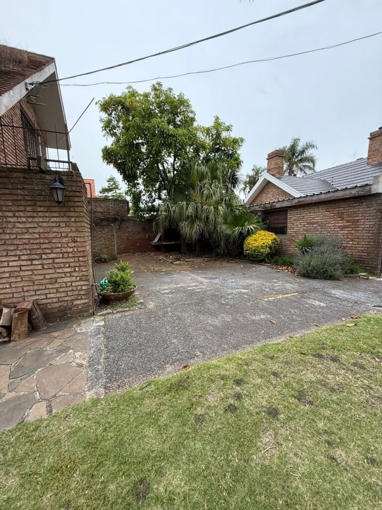 WhatsApp Image 2025-11-07 at 10.45.01 (1)