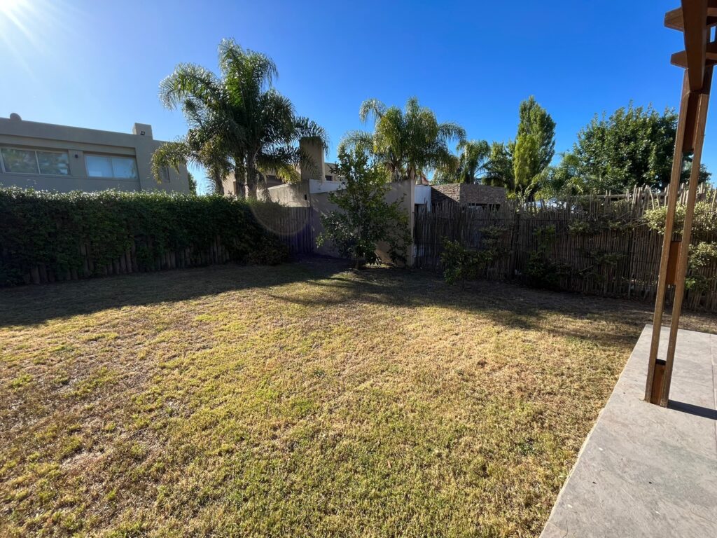 WhatsApp Image 2025-11-07 at 11.48.20 (3)