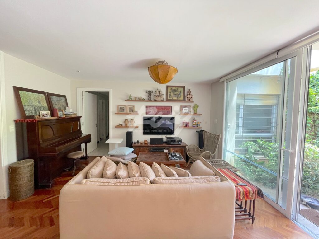 xr:d:DAFUqqix3qg:403,j:1869406740476216093,t:23122014